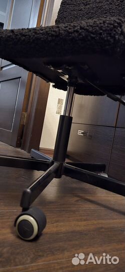 Компьютерное кресло (мохнатое)