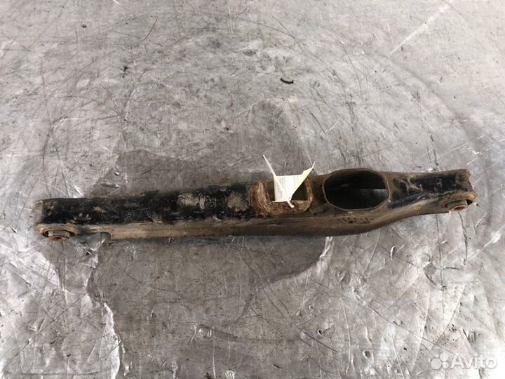 Рычаг поперечный задний Mitsubishi Outlander 3