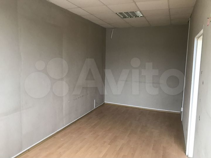 Офис на вилюйской,33 м²