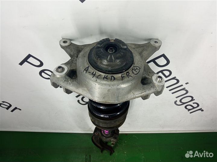 Стойка подвески передняя правая Audi A4 8K