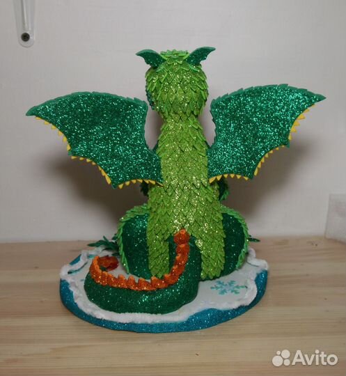 Новогодняя поделка Дракоша