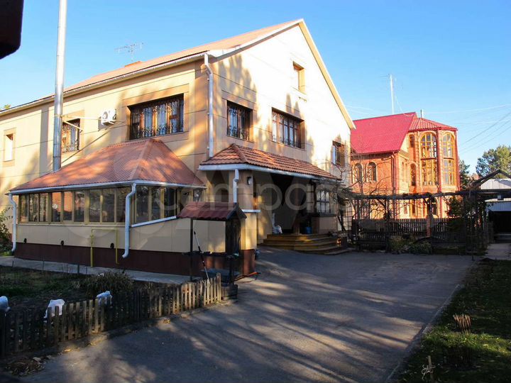 Коттедж 533 м² на участке 12,6 сот.