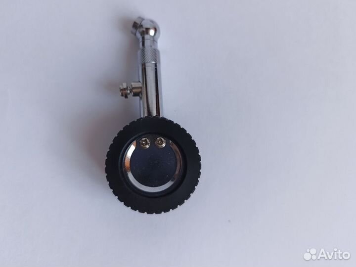 Манометр Hyundai для измерения давления в шинах