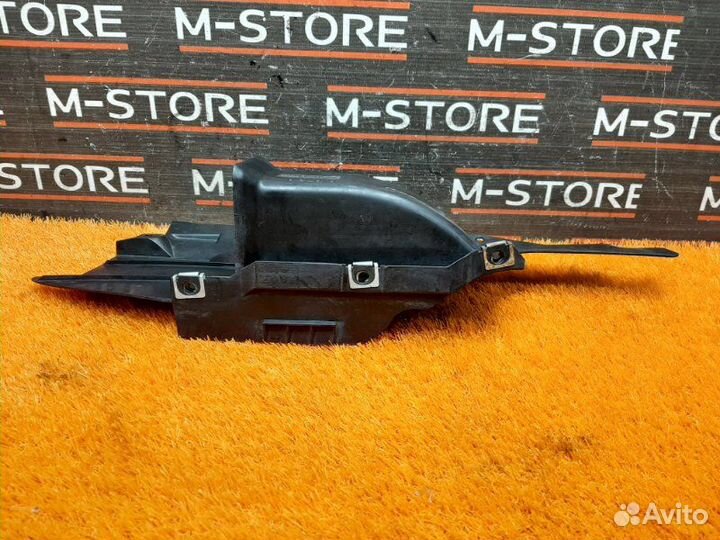 Воздуховод тормозов передний правый Bmw 5-Series