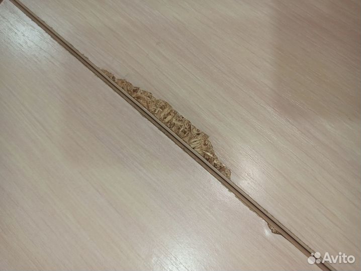 Продам стол книжку