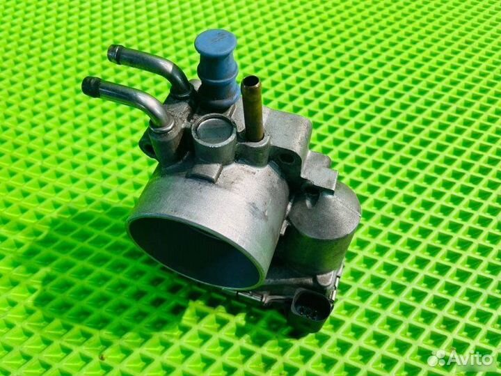 Дроссельная заслонка Audi A6 C6 2006