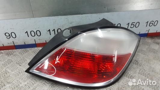 Фонарь задний правый opel astra H (9DN05MY01)