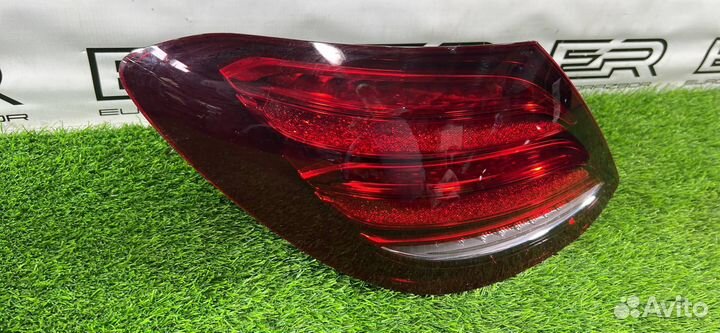 Фонарь задний левый Mercedes W213