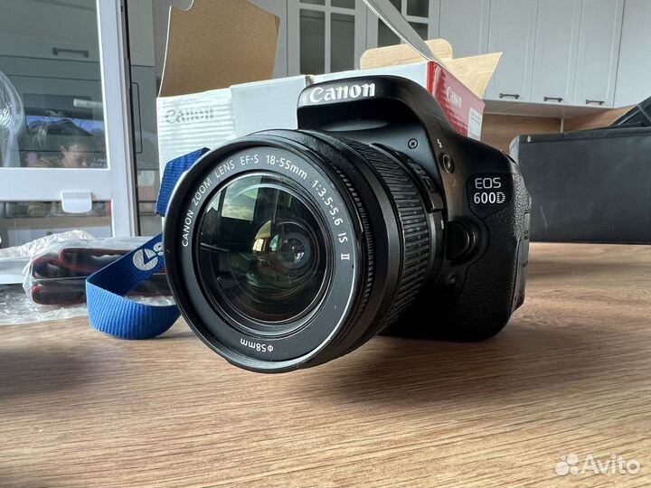 Фотоаппарат canon 600d с объективом 18-55
