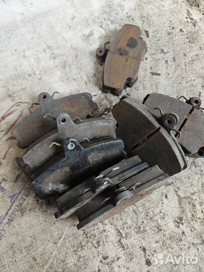 Колодки тормозные Renault Logan I (2004—2009)