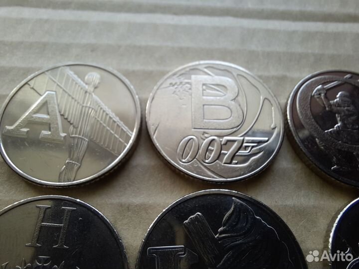 Великобритания 10 пенсов. Английский алфавит. 2018