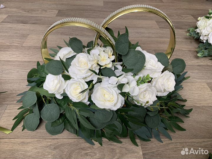 Кольца прокат, свадебные украшения на машины
