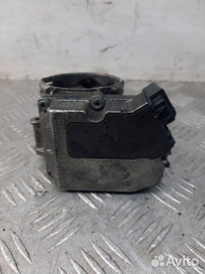 Дроссельная заслонка Volkswagen Golf хэтчбек 1.9