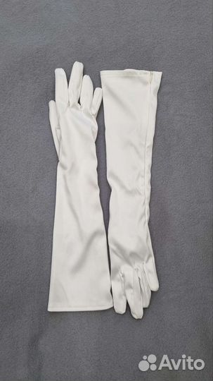 Шелковые перчатки