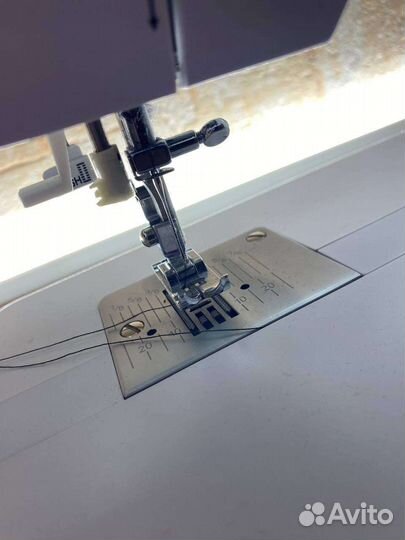 Швейная машинка bernina