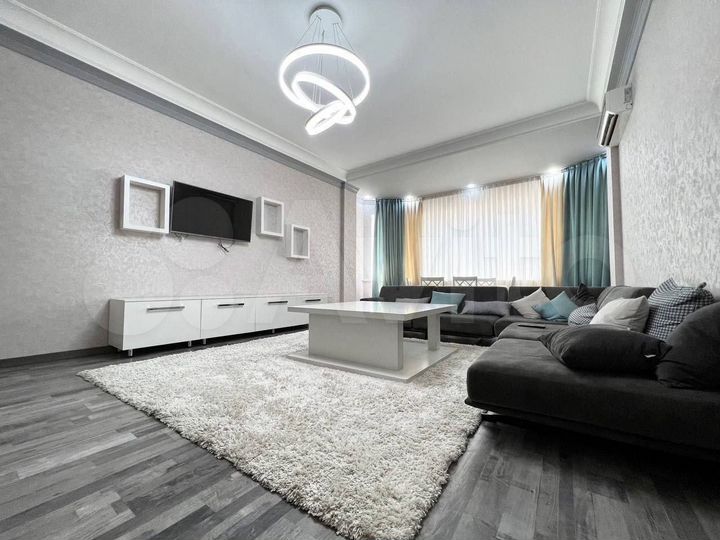 2-к. квартира, 56 м², 7/9 эт.