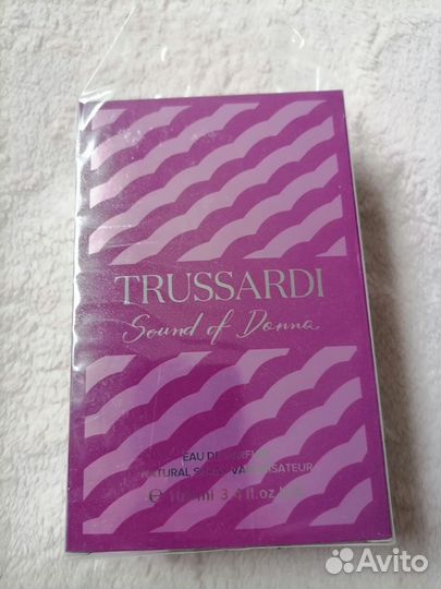 Туалетная вода женская trussardi