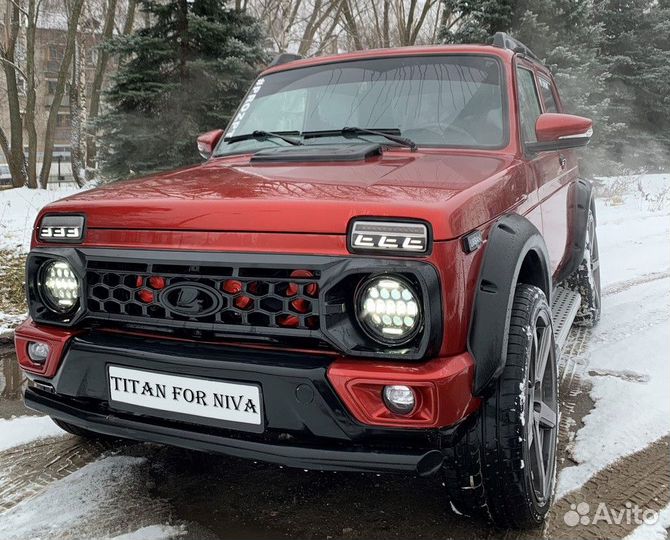 Решетка радиатора в цвет титан Лада Нива 4x4