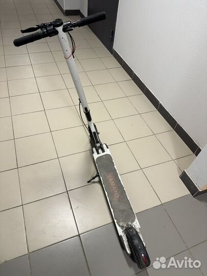 Электросамокат Yamato PES 0809PRO