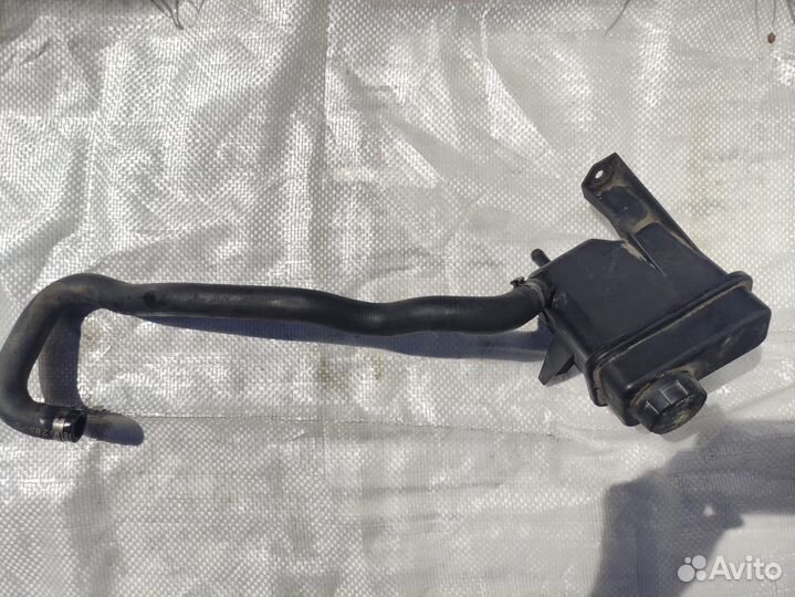 Бачок гур Volvo S40 2002