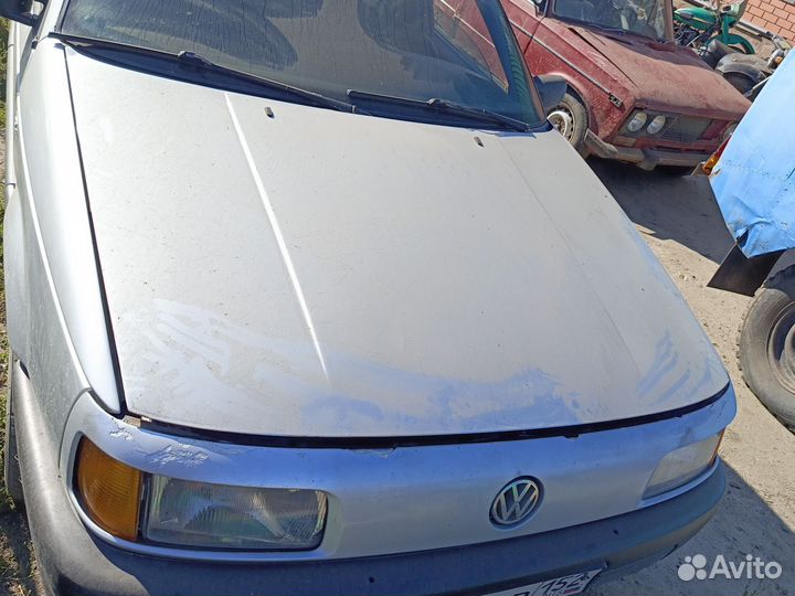 Капот Volkswagen Passat b3