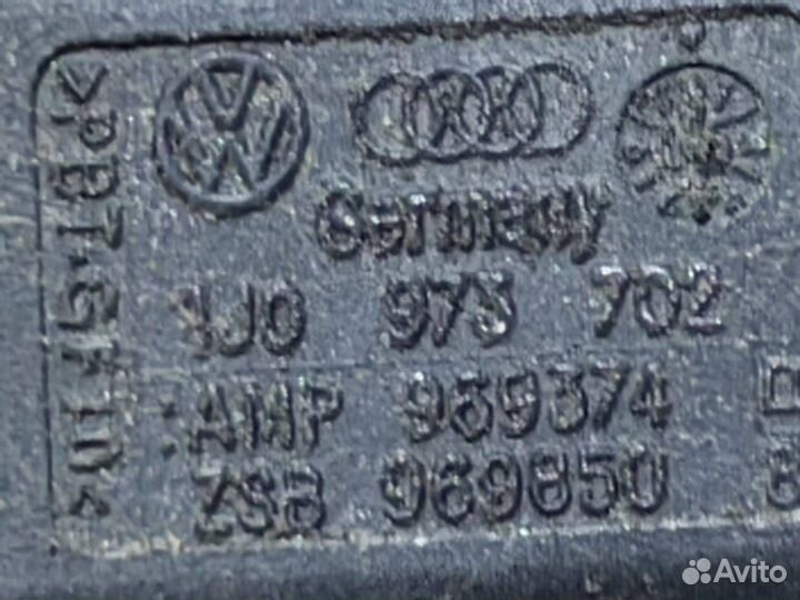 Расходомер воздуха Volkswagen Passat B6 2007