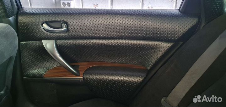 Перешитый салон Nissan Teana J32