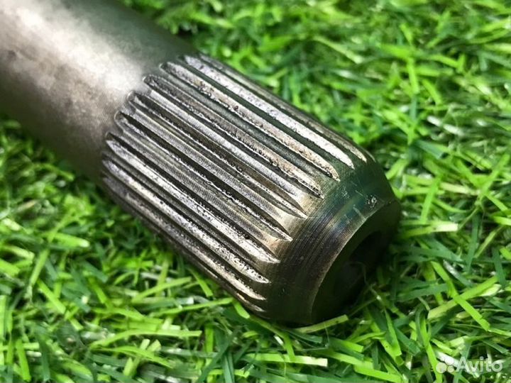 Полуось промежуточная (привод) передний правый