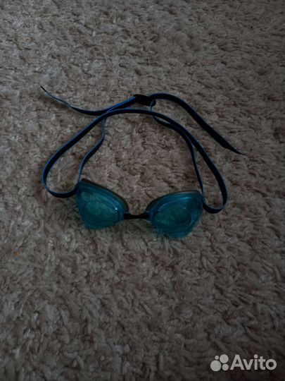 Очки для плавания