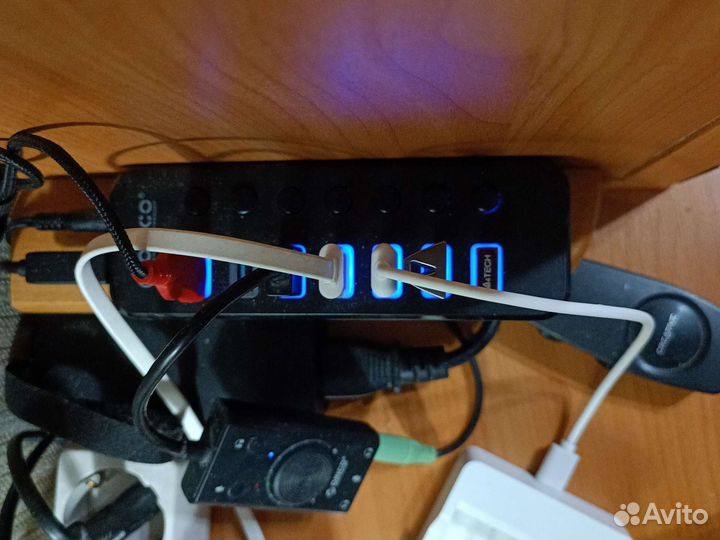 USB-концентратор с внешним питанием Orico SWU3-7A