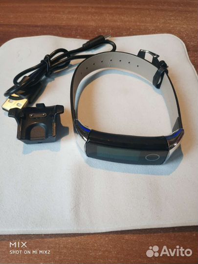 Фитнес браслет Honor band 4