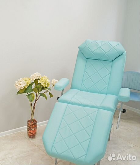 Косметологическая кушетка