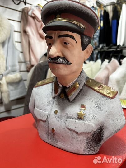 Бюст сталина