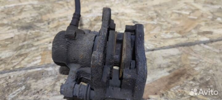 Суппорт задний левый Land Rover Freelander 2.2