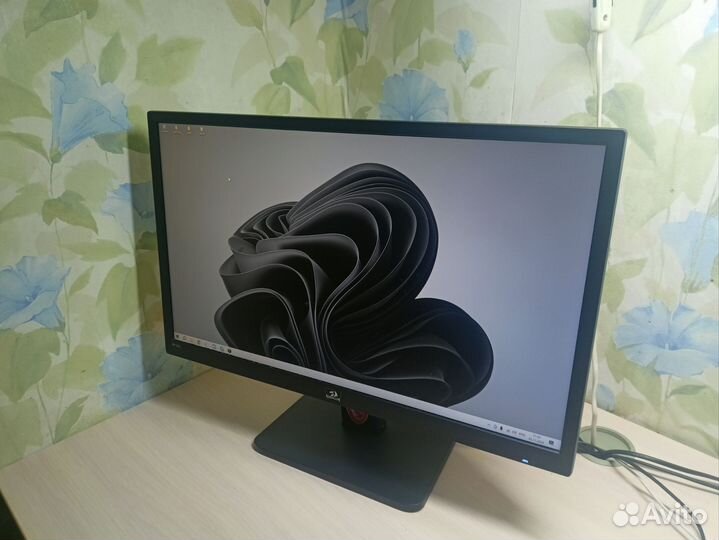 Монитор HP 144 гц 22 дюйма