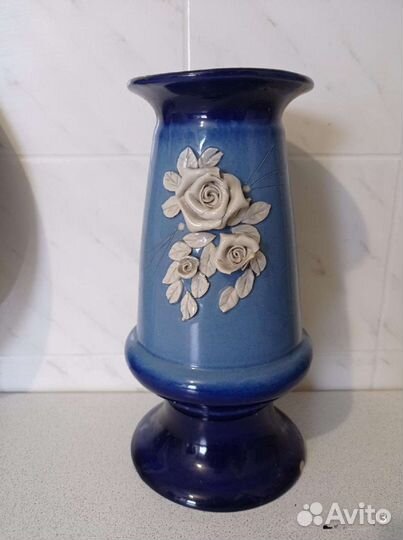 Вазы и поднос