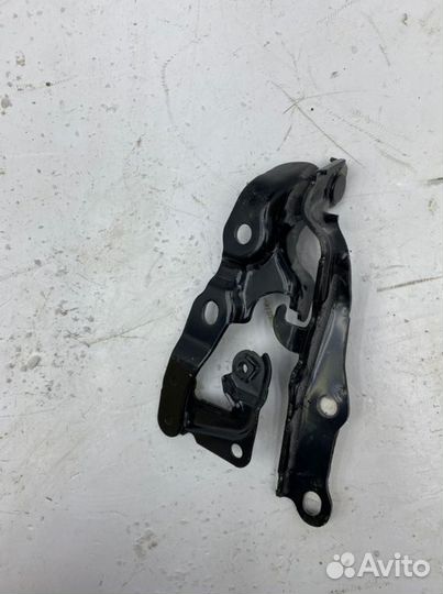 Петля капота левая Toyota Camry V50 V55 2011-2018