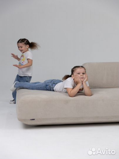 Диван со спальным местом 2700х1650 мм