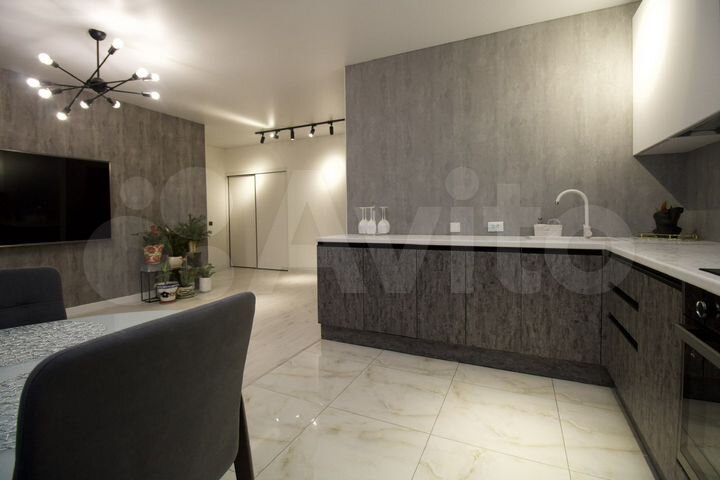 3-к. квартира, 81,8 м², 7/8 эт.