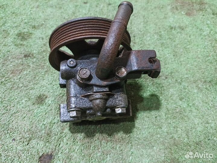 Насос гур Hyundai Santa Fe II (2005—2010)