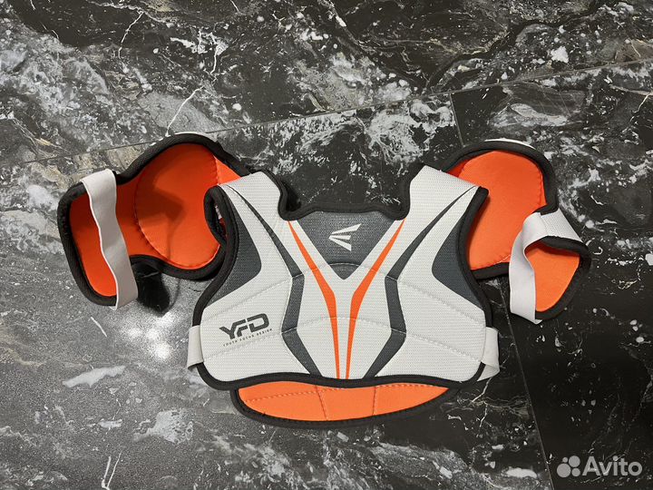 Нагрудник хоккейный детский