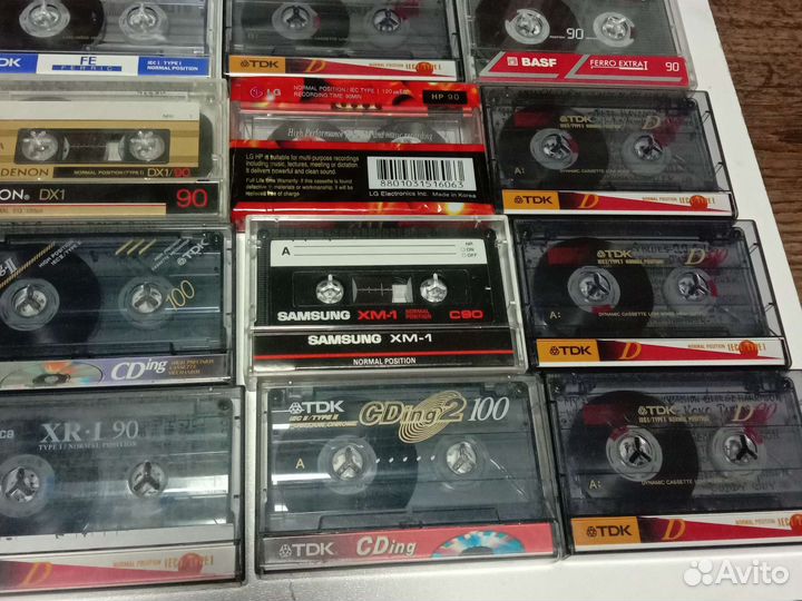 Фирменные аудиокассеты с записями