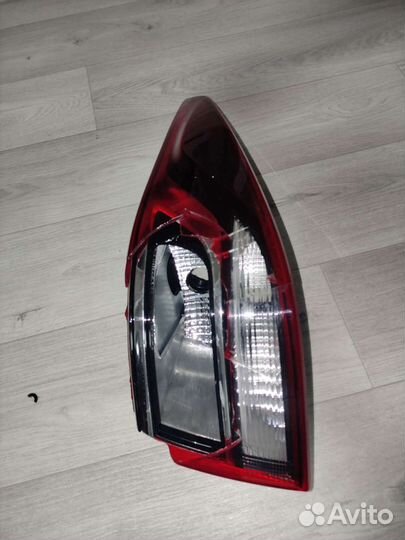 Фонарь задний правый kia rio 4