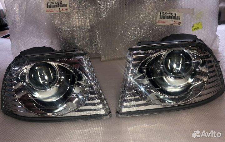 Фара противотуманная лев Lexus IS 8122053012
