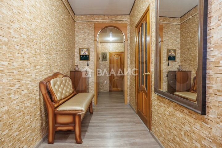 2-к. квартира, 56 м², 3/5 эт.