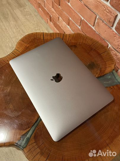 Apple MacBook Air