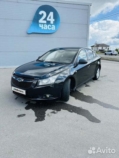 Chevrolet Cruze 1.6 МТ, 2011, 140 000 км