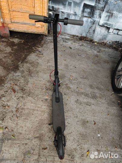 Электросамокат xiaomi m365