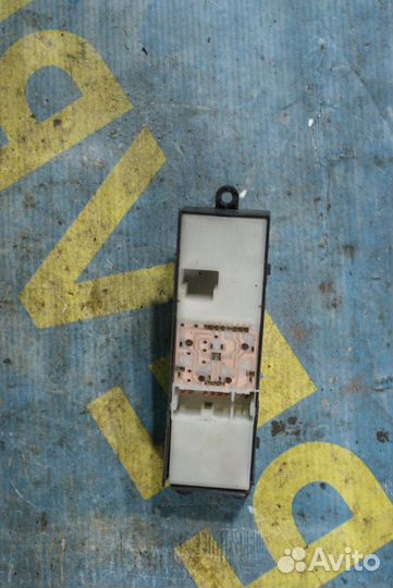 Блок управления стеклоподъемниками Nissan Almera