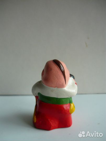 Казак с трубкой и саблей,глина h 5 см,масло.Ретро